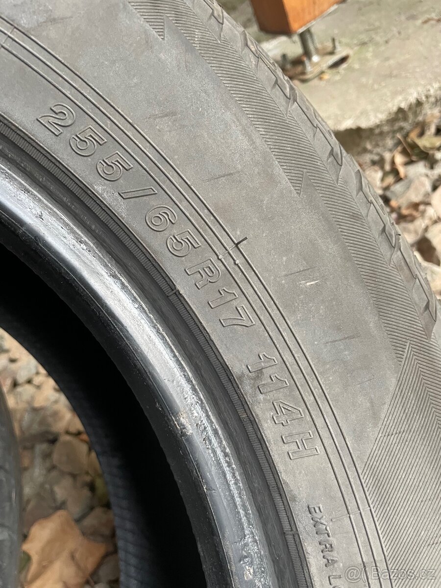 Pneu Nissan Pathfinder 255/65r17 - 3