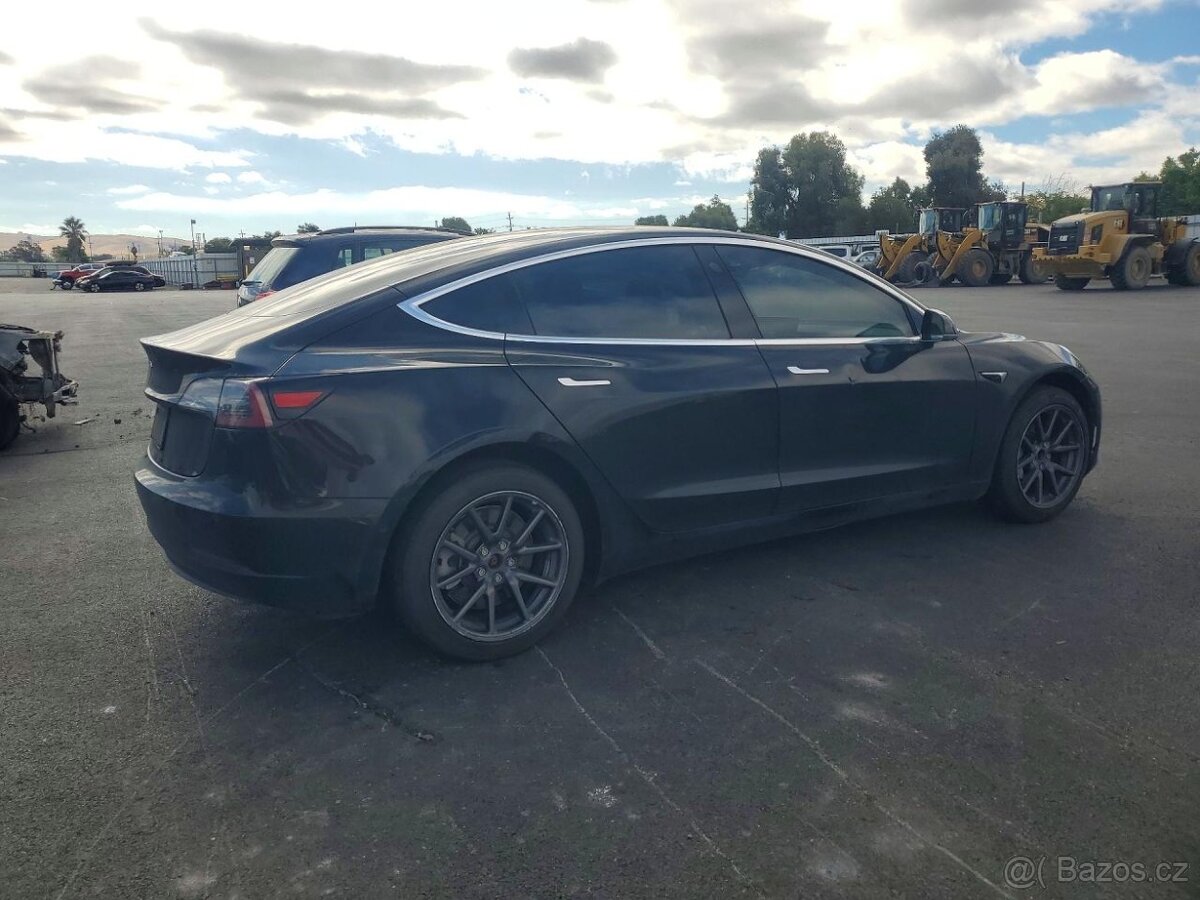 Tesla Model 3 2019 - 3
