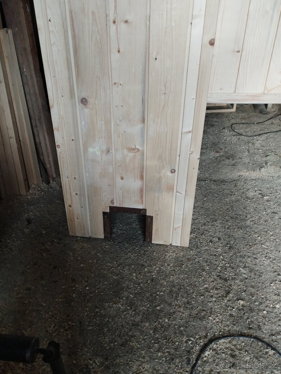 Dřevěná udirna - 3