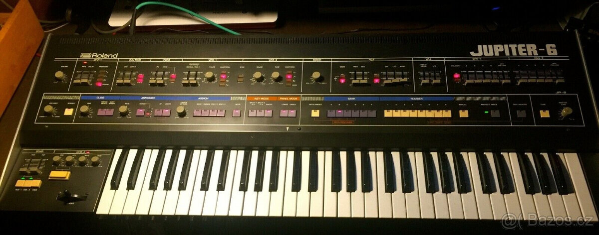 Roland Jupiter 6 - Vintage analogový syntezátor s MIDI, 6 hl - 3