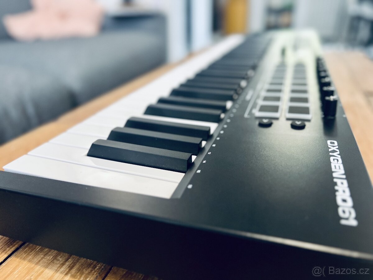 M-Audio Oxygen PRO 61 – MIDI klaviatura, výborný stav - 3