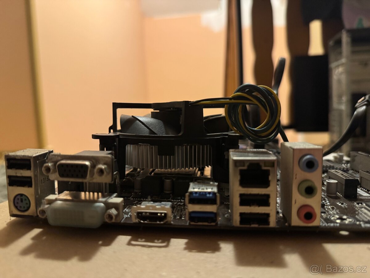 Základní deska + CPU IntelCore i5-4430 3.0Ghz - 3