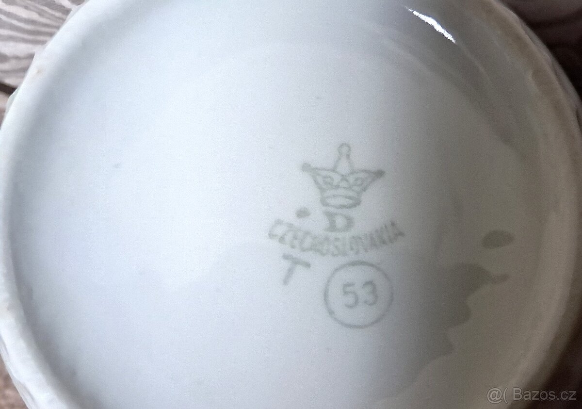 Prodám nové retro hrníčky se zlatými proužky - 3