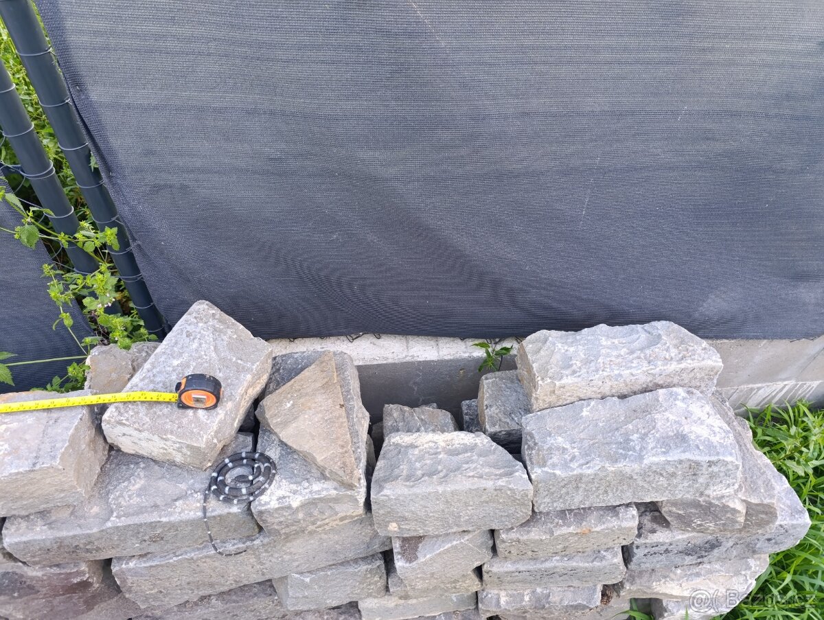 Kočičí hlavy, dlažební kostky, obrubníky - 3