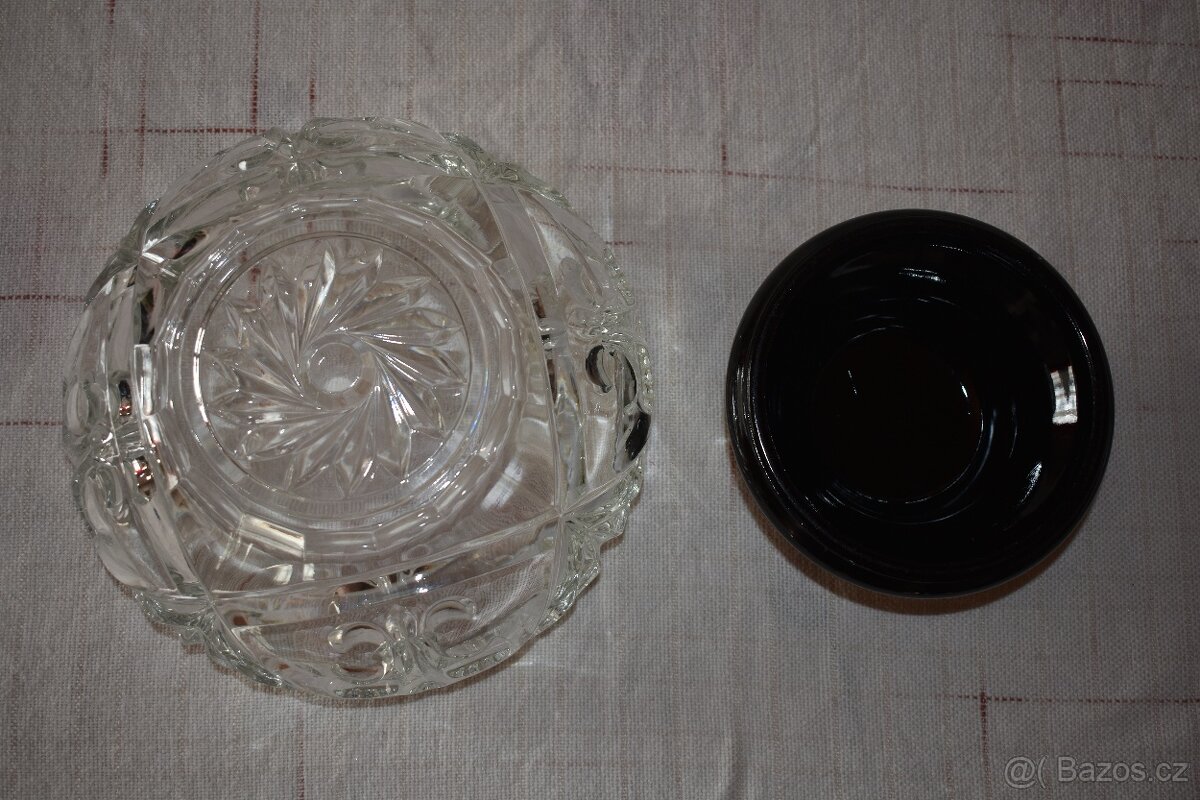Skleněná mísa s podstavcem - 3