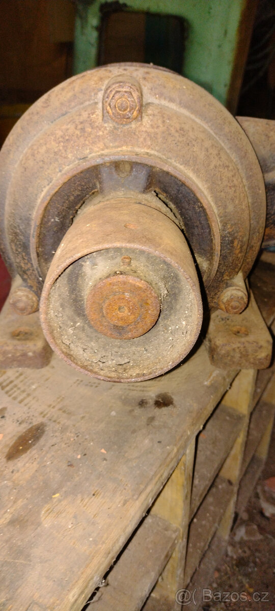 Hřídel cirkulárky - 3