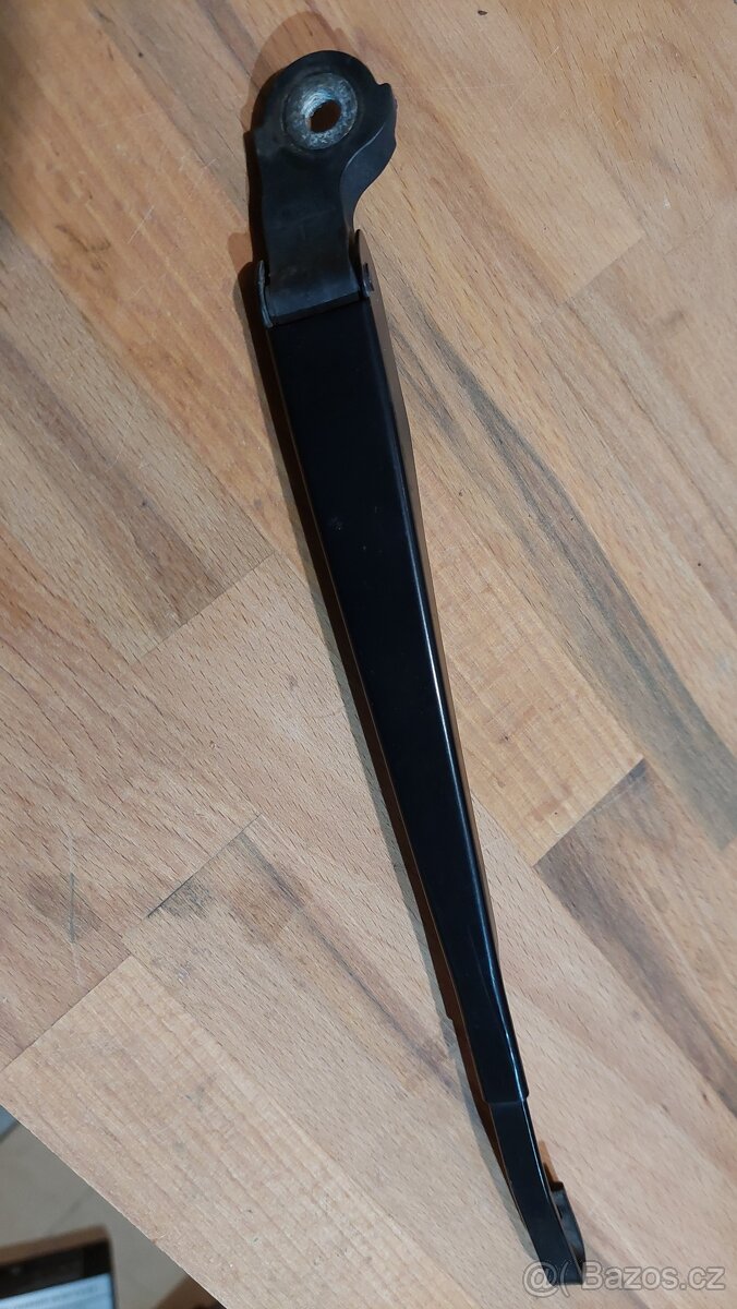 Zbytek dílů Golf 4 - 3