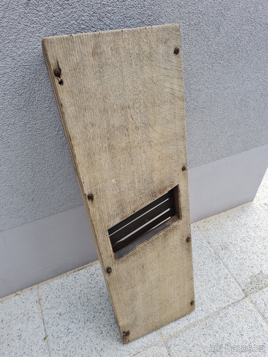 krouhadlo na zelí - 3