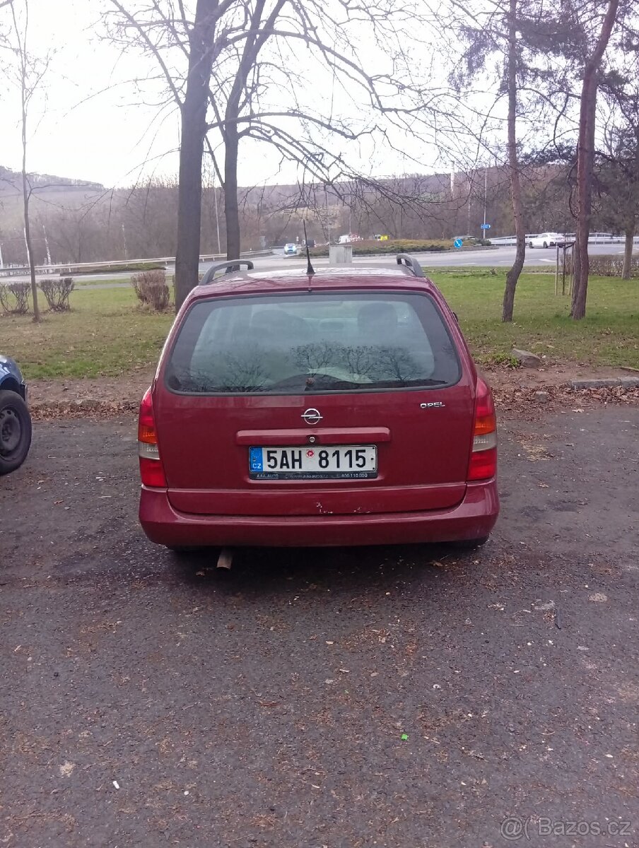 Opel Astra 1.9 - 3