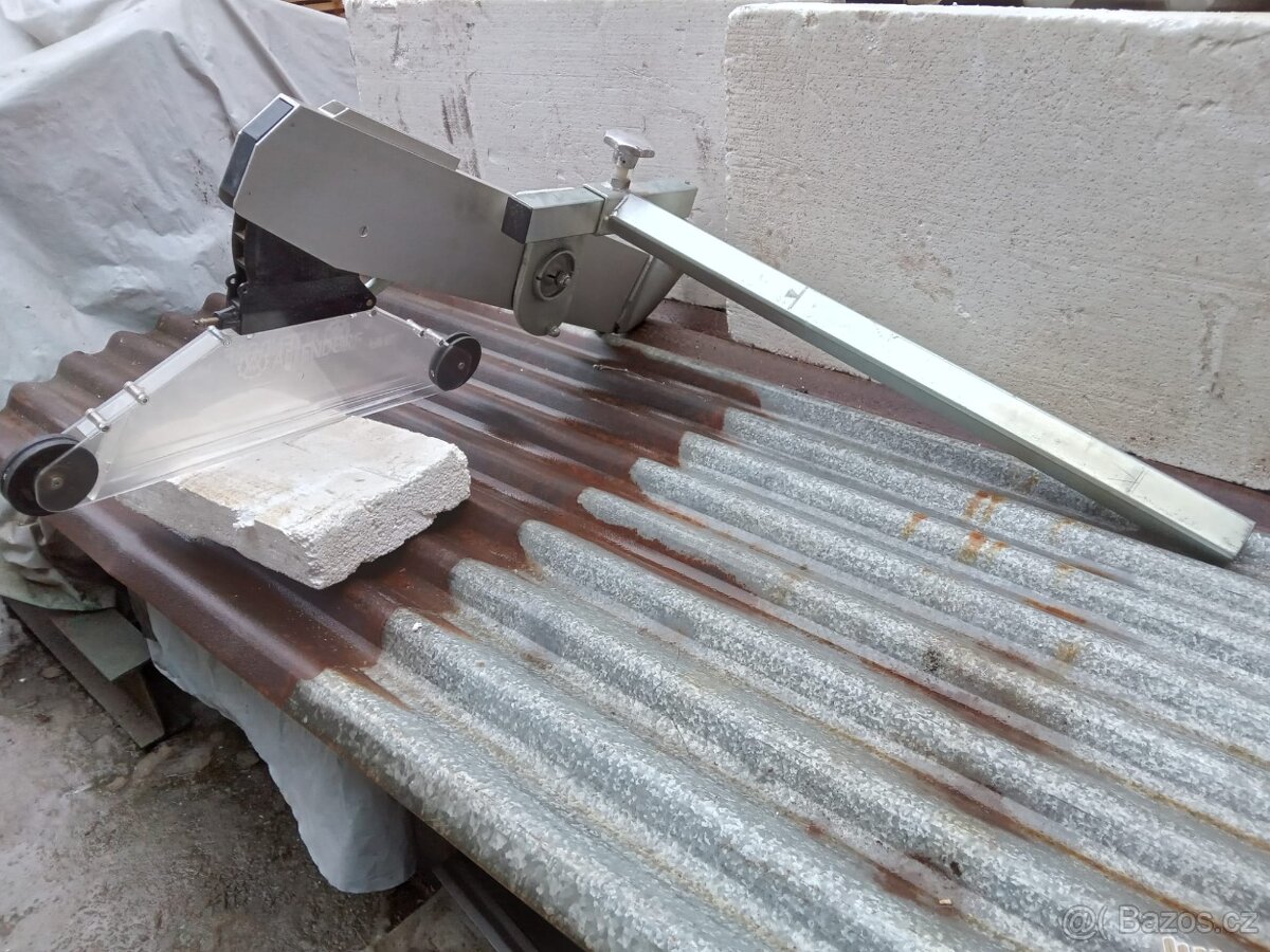 Kryt na formátovací pilu Altendorf WA 107 - 3