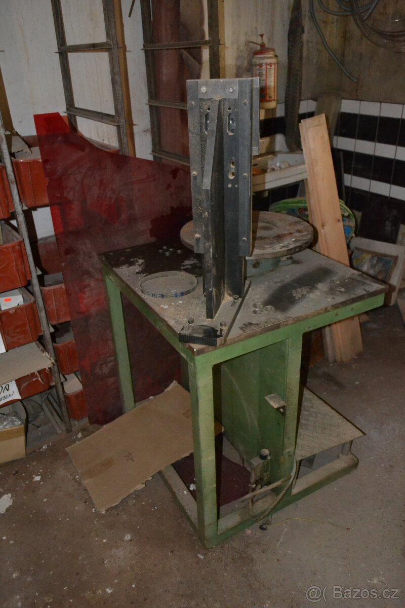 Hydraulický otočný stůl - 3