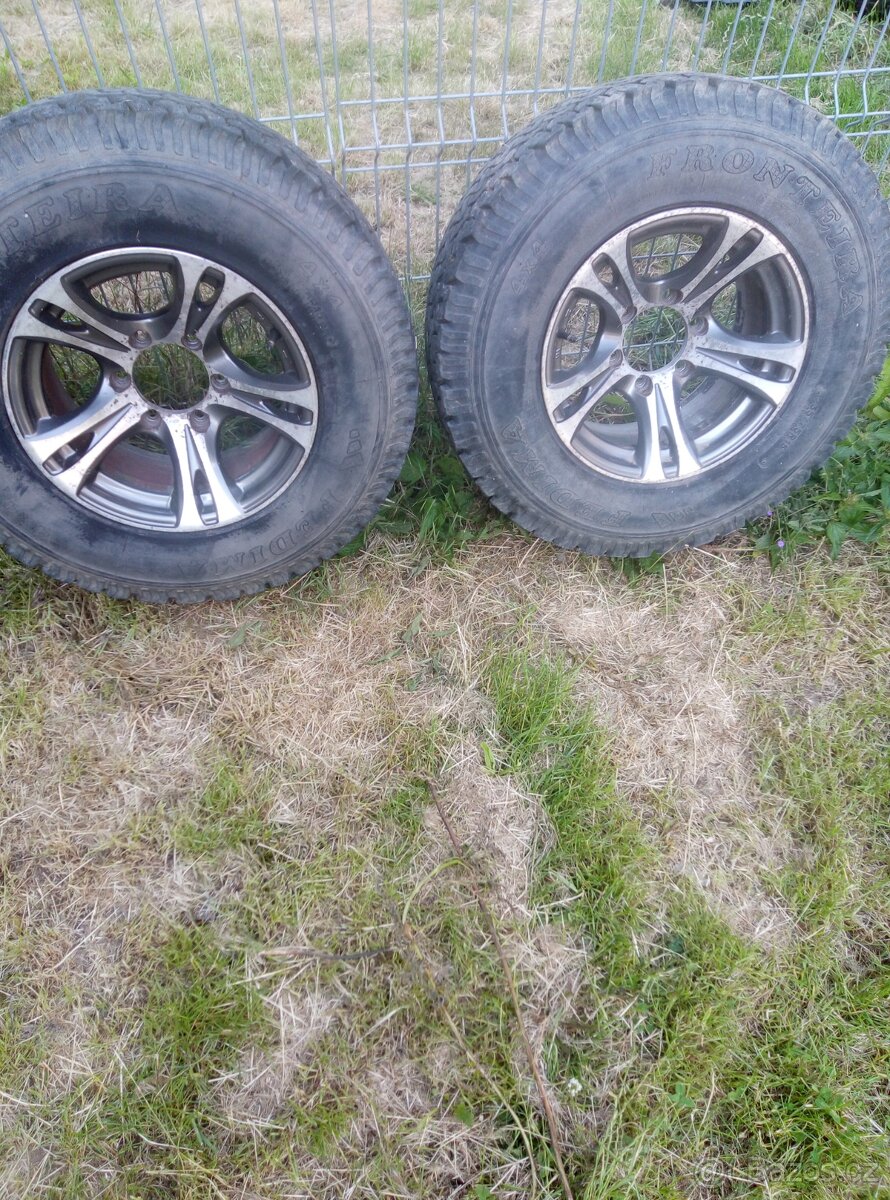 Offroad kola+pneu na Mitsubishi a jiné.