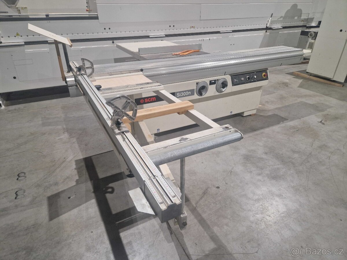 Formátovaci píla SCM SI300N - 3