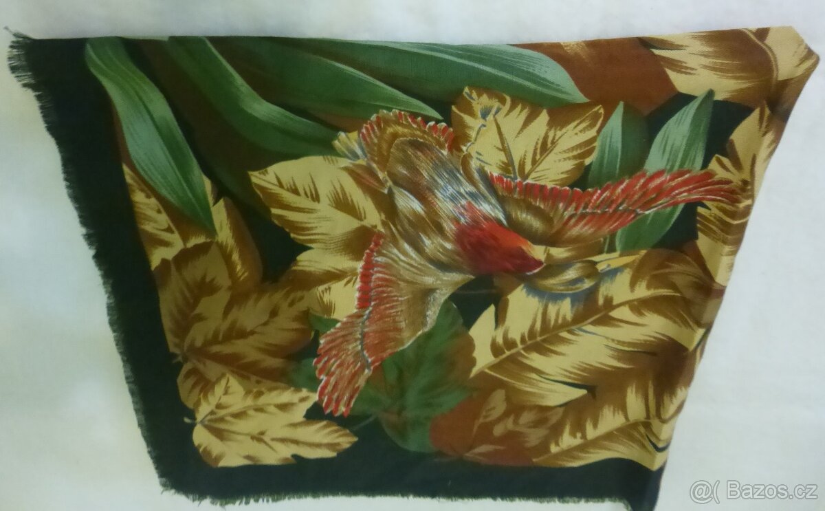 ŠÁTEK DÁMSKÝ S PŘÍRODNÍMI MOTIVY - 3