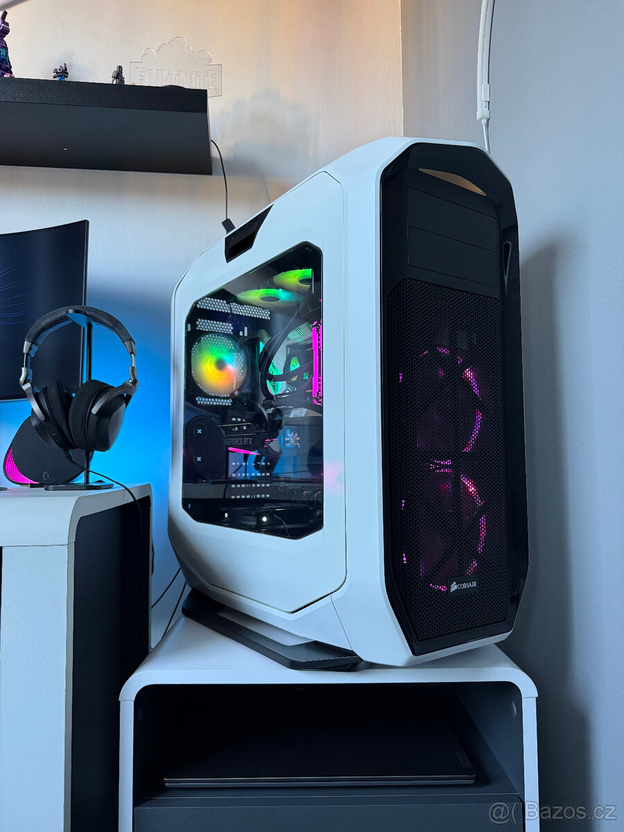 Prodám prostornou PC skříň Corsair Big Tower 💪🏽😍 - 3