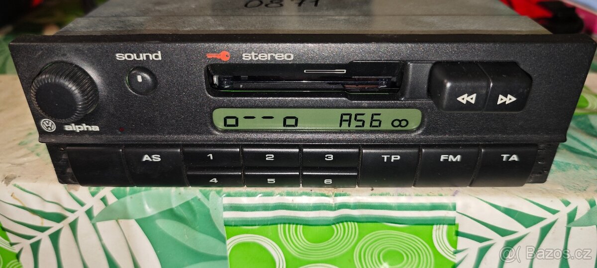 Originální autorádio VW Alpha 4 zelený - 3
