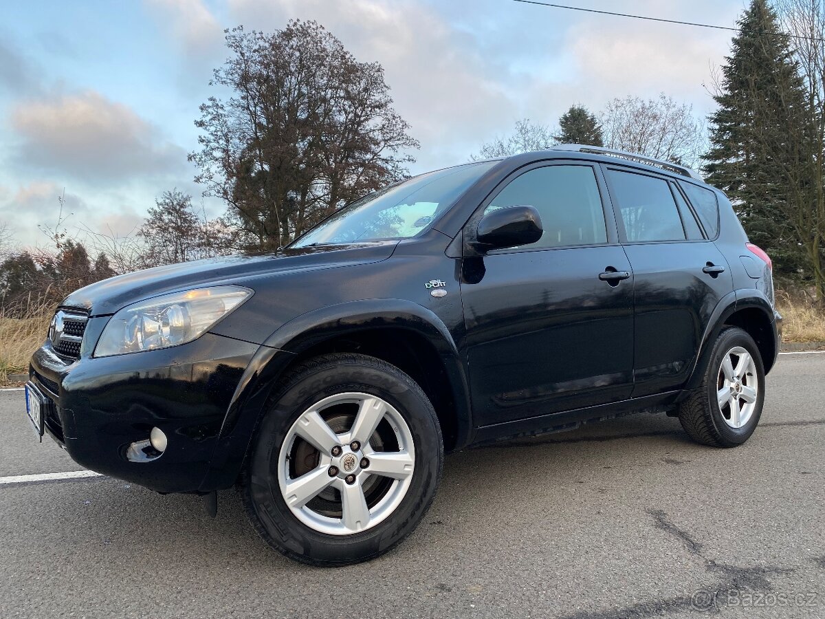 TOYOTA RAV4 2.2 D4D ROK 2009 BEZ KOROZE - 3