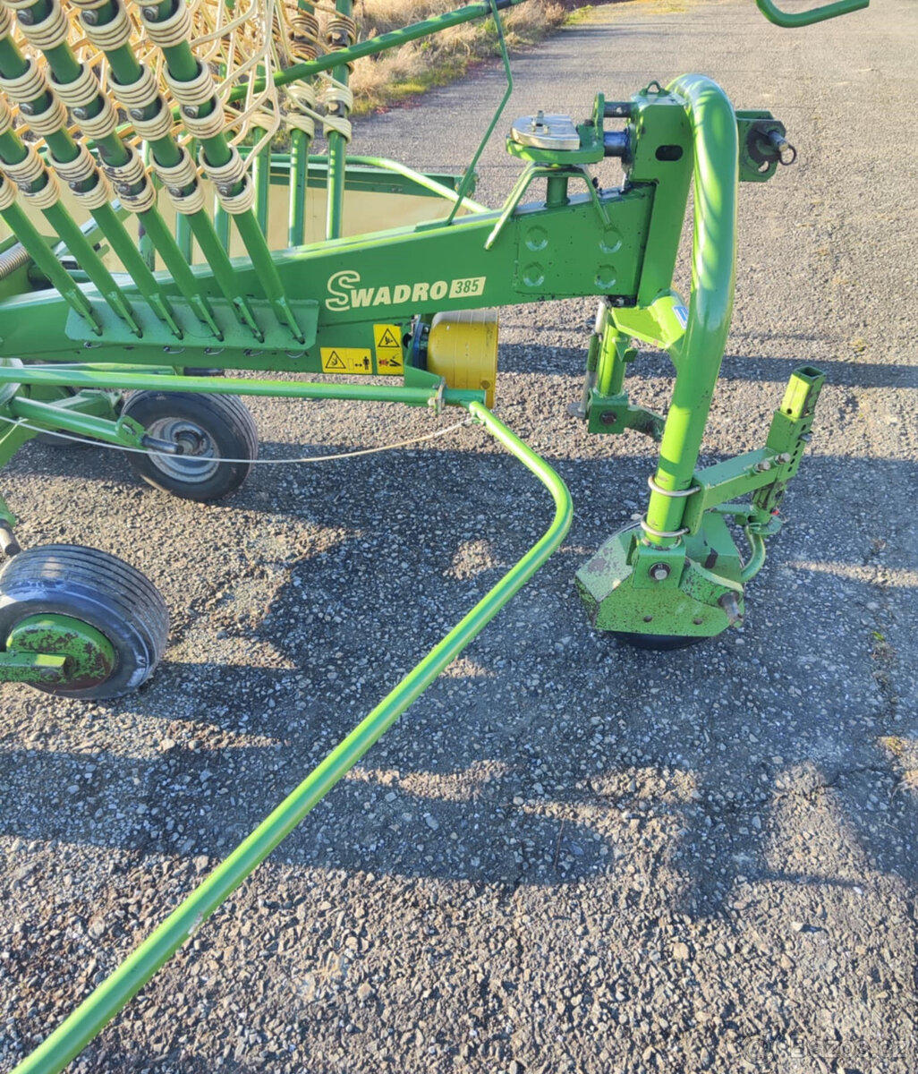 SHRNOVAČ SENA KRONE SWADRO 385 - 3