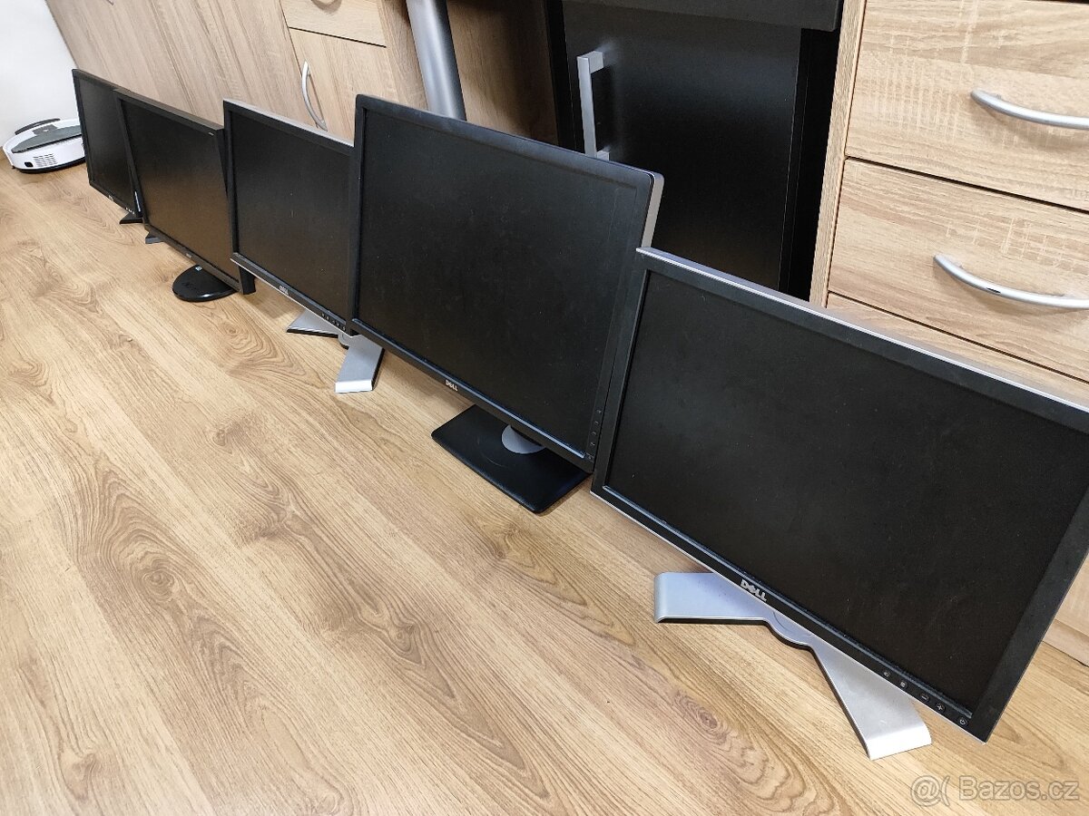 Funkční DELL monitory až 24" USB,DP,DVI a VGA - 3