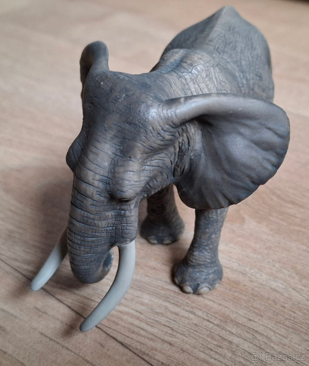 Slon figurka - 3