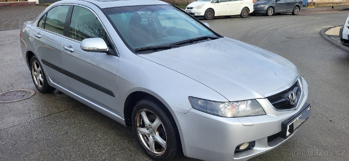Honda Accord 2.4 - 3