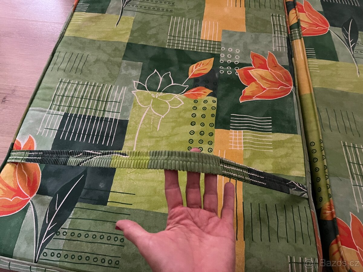 POLSTRY NA ZAHRADNÍ LEHÁTKA - 3