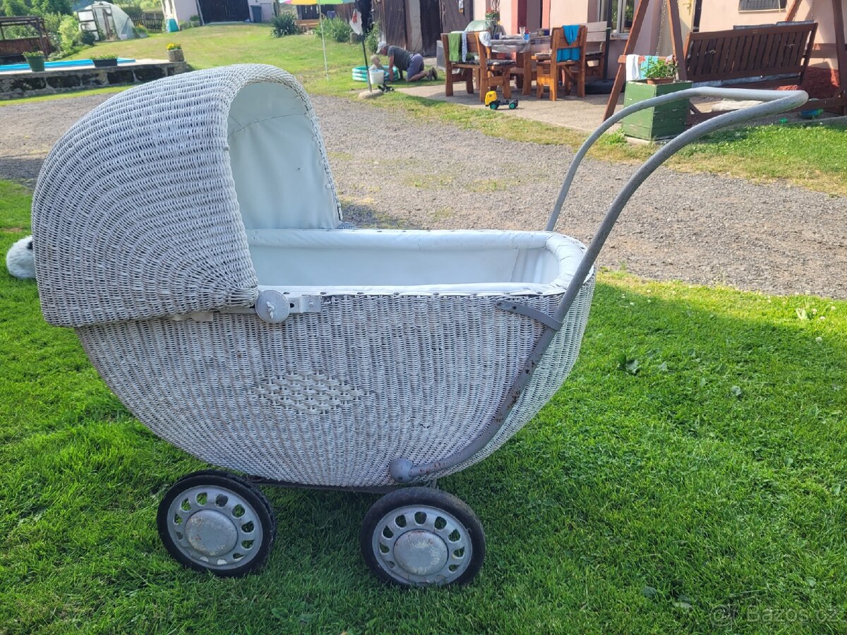 Kočárek z 50.let - 3