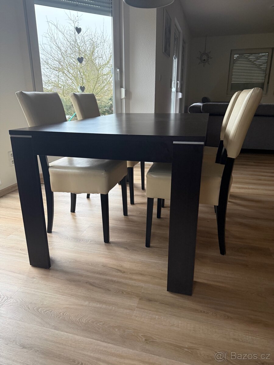 Jídelní stůl + židle - 3
