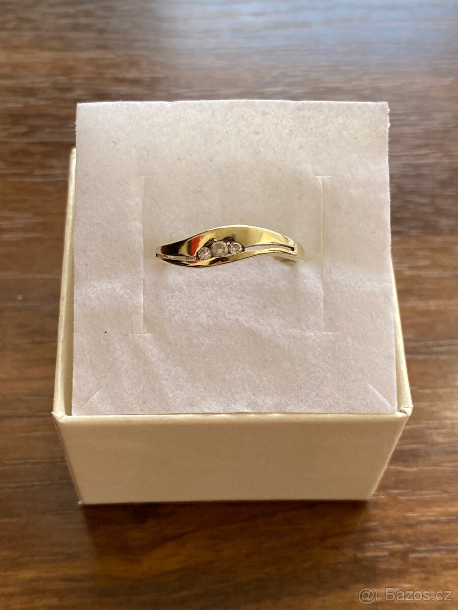 Zlatý dámský prsten - 3