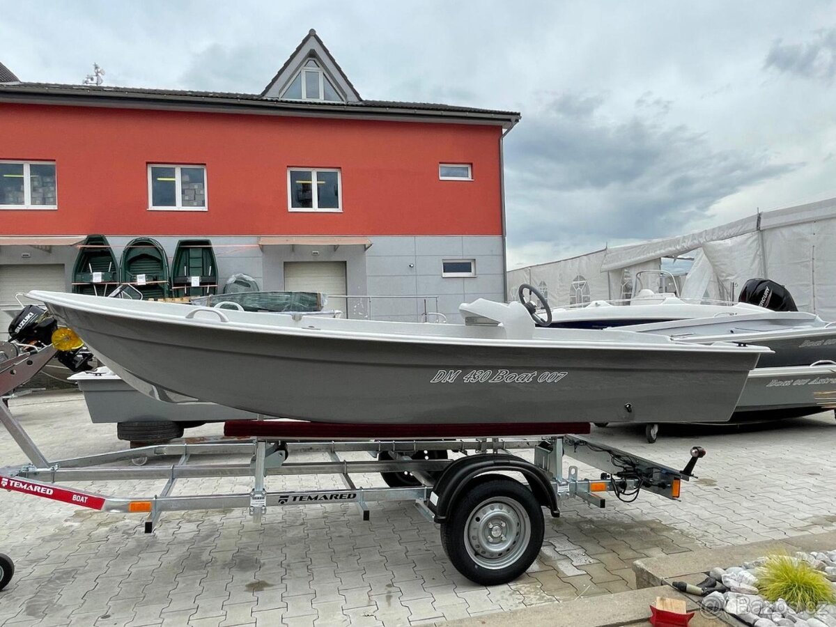 Motorový člun boat007 430 - 3