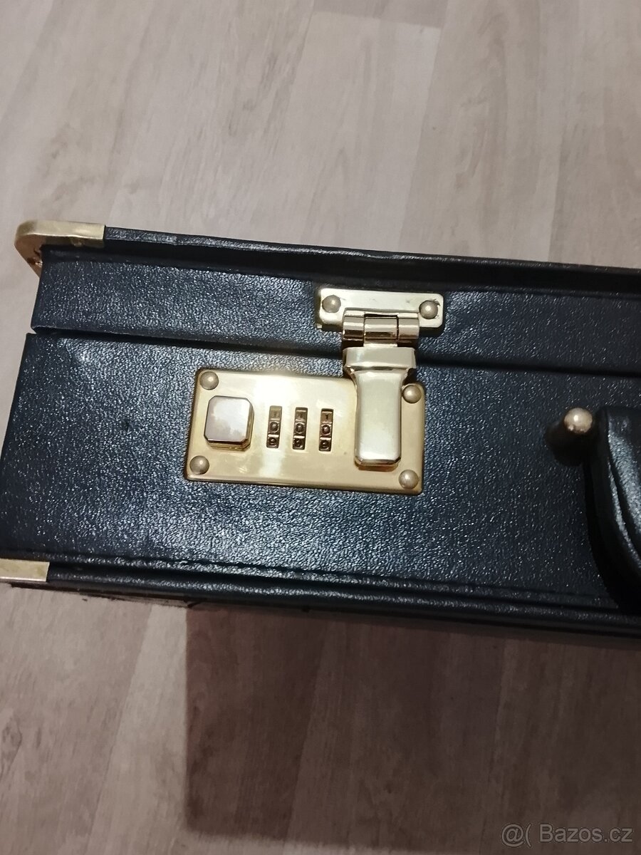 KUFRIK NA KOD JAKO NOVI - 3