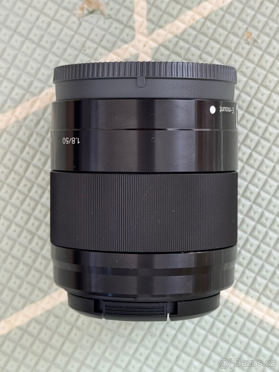 Sony SEL 50/1.8 OSS - 3