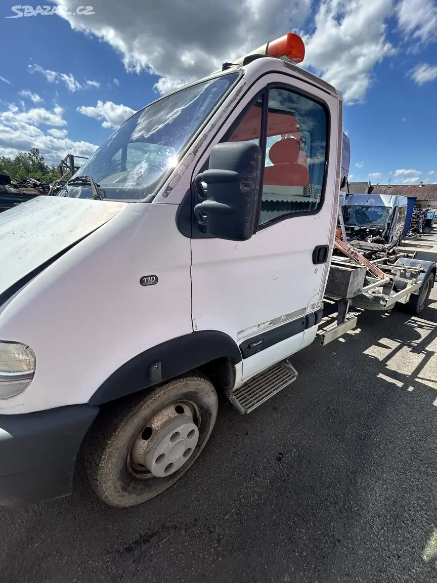 Renault Mascott 2003 - nosič kontejneru - poškozen - 3