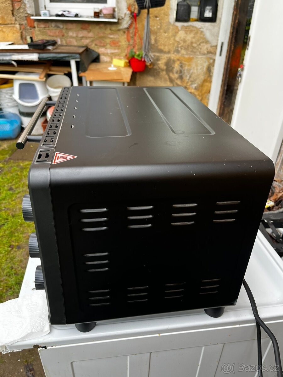 Elektrická mini trouba SilverCrest 1500W s rožněm - 3