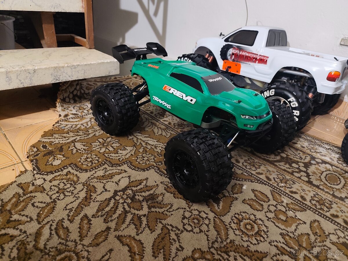Prodám Traxxas e-revo 1:8 - 3