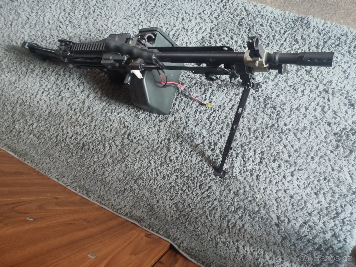 Prodám airsoft kulomet m249 - 3