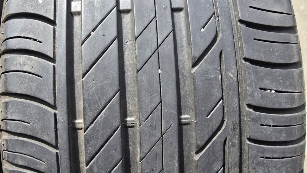 Letní pneu 225/45/17 Bridgestone - 3
