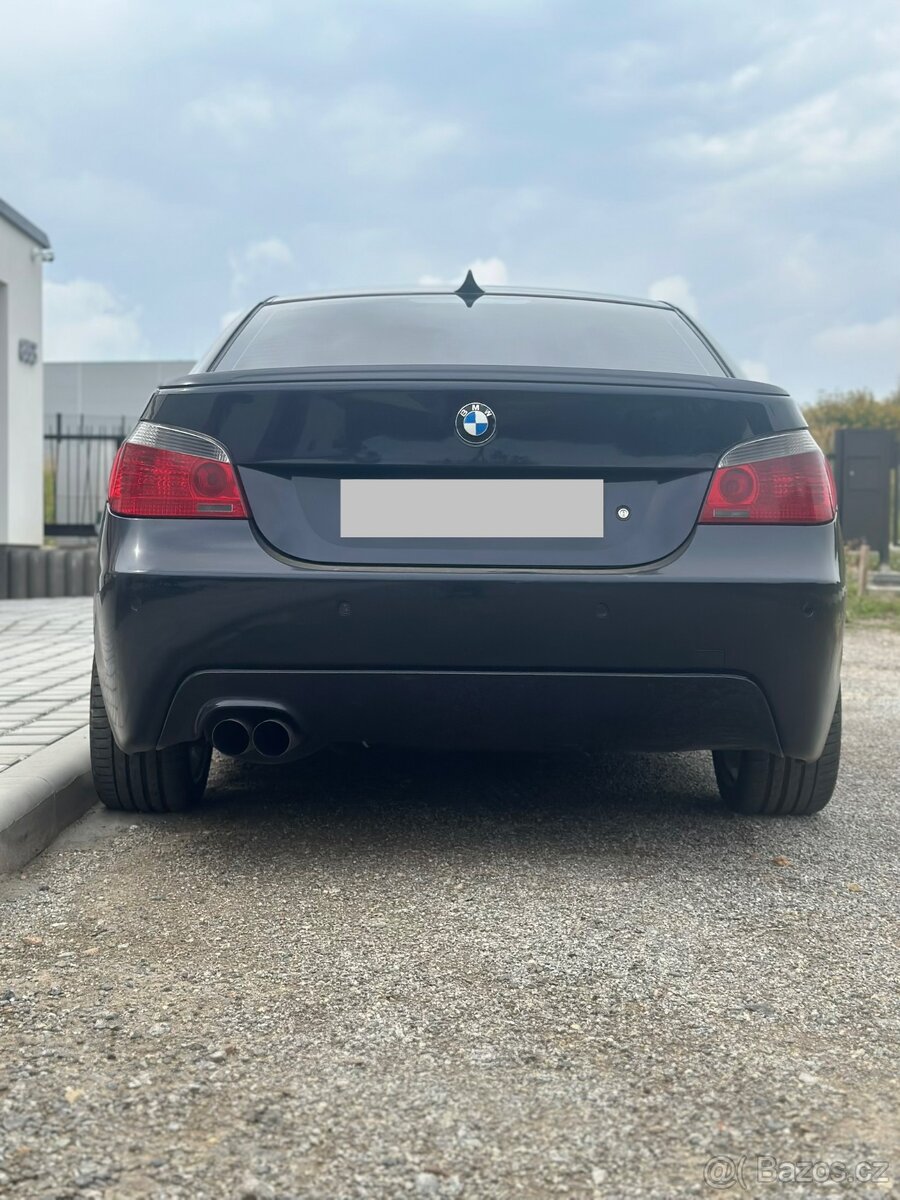 Bmw e60 525i - 3
