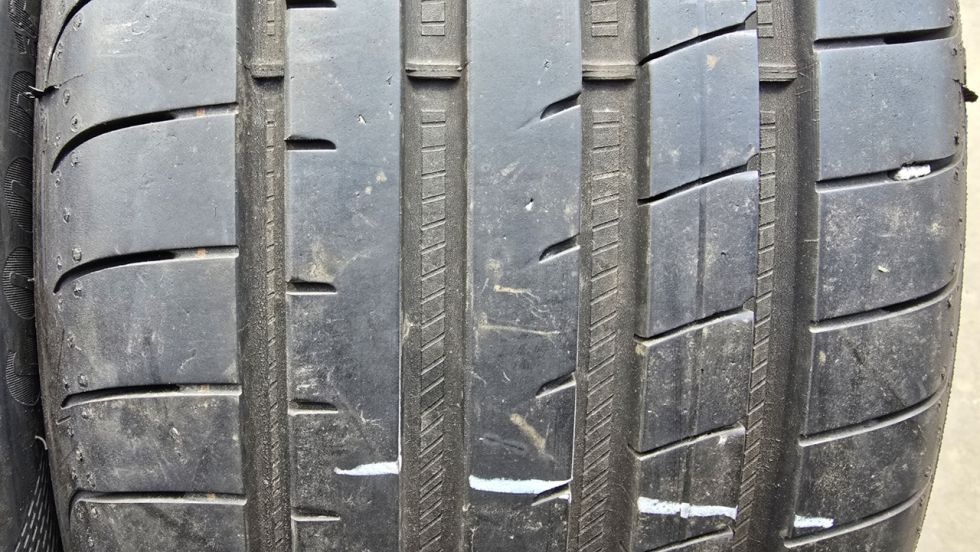 Letní pneu 225/45/18 Good Year - 3