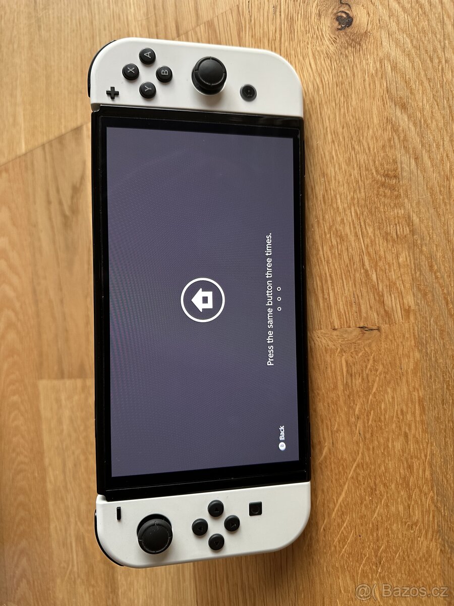 Nintendo switch OLED + příslušenství - 3