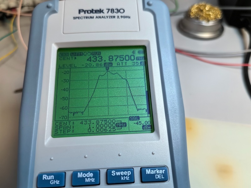 Protek 7830 spektrální analyzátor 2,9 GHz - 3