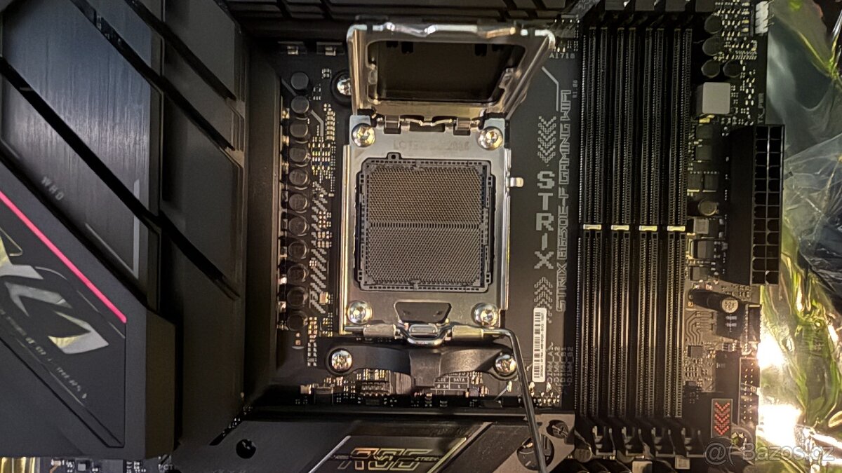 ROG STRIX B650E-F GAMING WIFI - 3