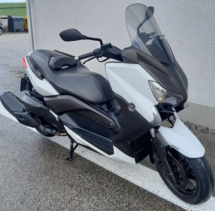 Yamaha X-Max 400 ABS, 2014, moc pěkný stav - 3