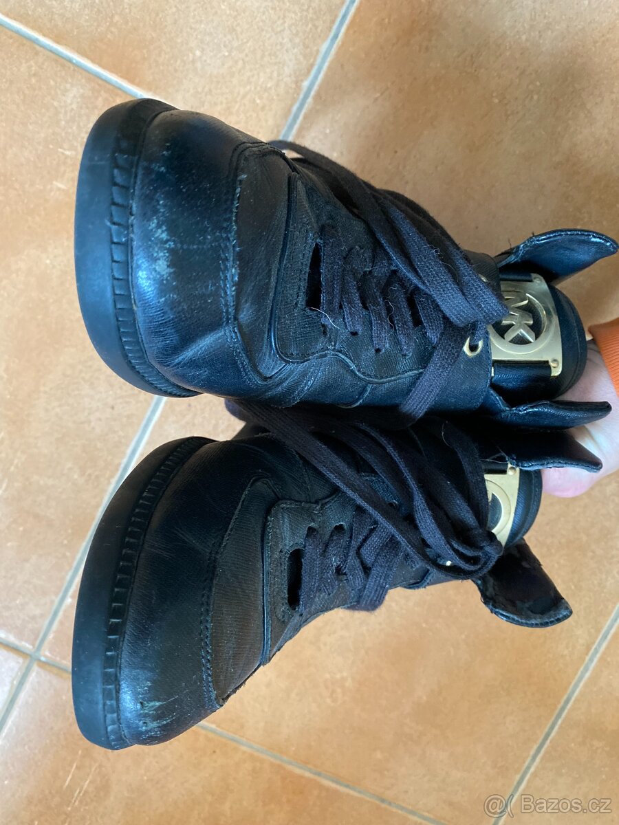 Kotníkové boty Michael Kors na klínku vel. 38 - 3