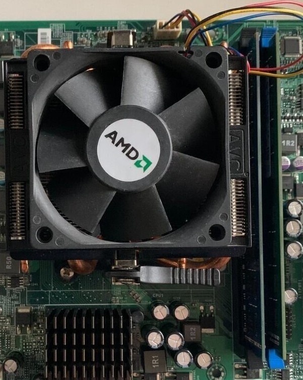 AMD AthlonII X4 635 4x2.9Ghz 4jádro s.AM3/AM2+ heatpipe chl. - 3