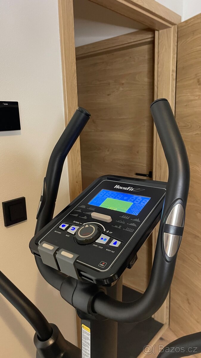 ELIPTICKÝ TRENAŽÉR HOUSEFIT + ORIGINÁLNÍ PODLOŽKA – JAKO NOV - 3
