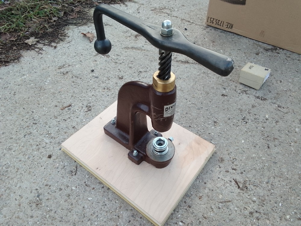 Ruční vřetenový lis - 3