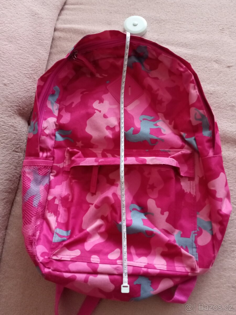Prodám dívčí tenký batoh - 3