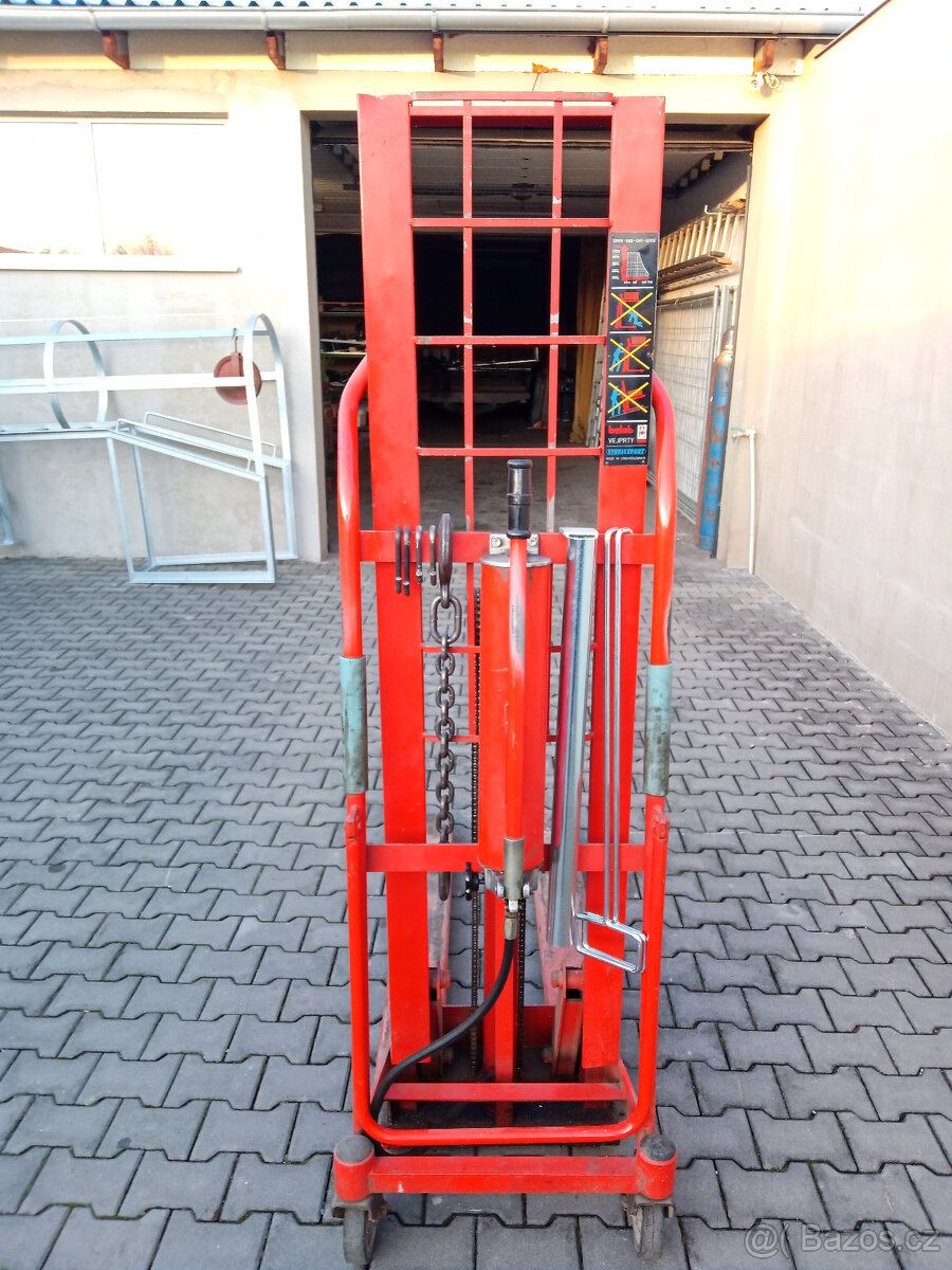 Ruční vysokozdvižný vozík - 3