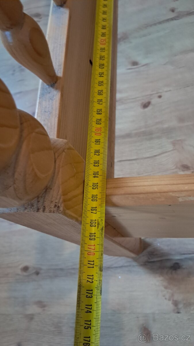 Dřevěná postel - 3